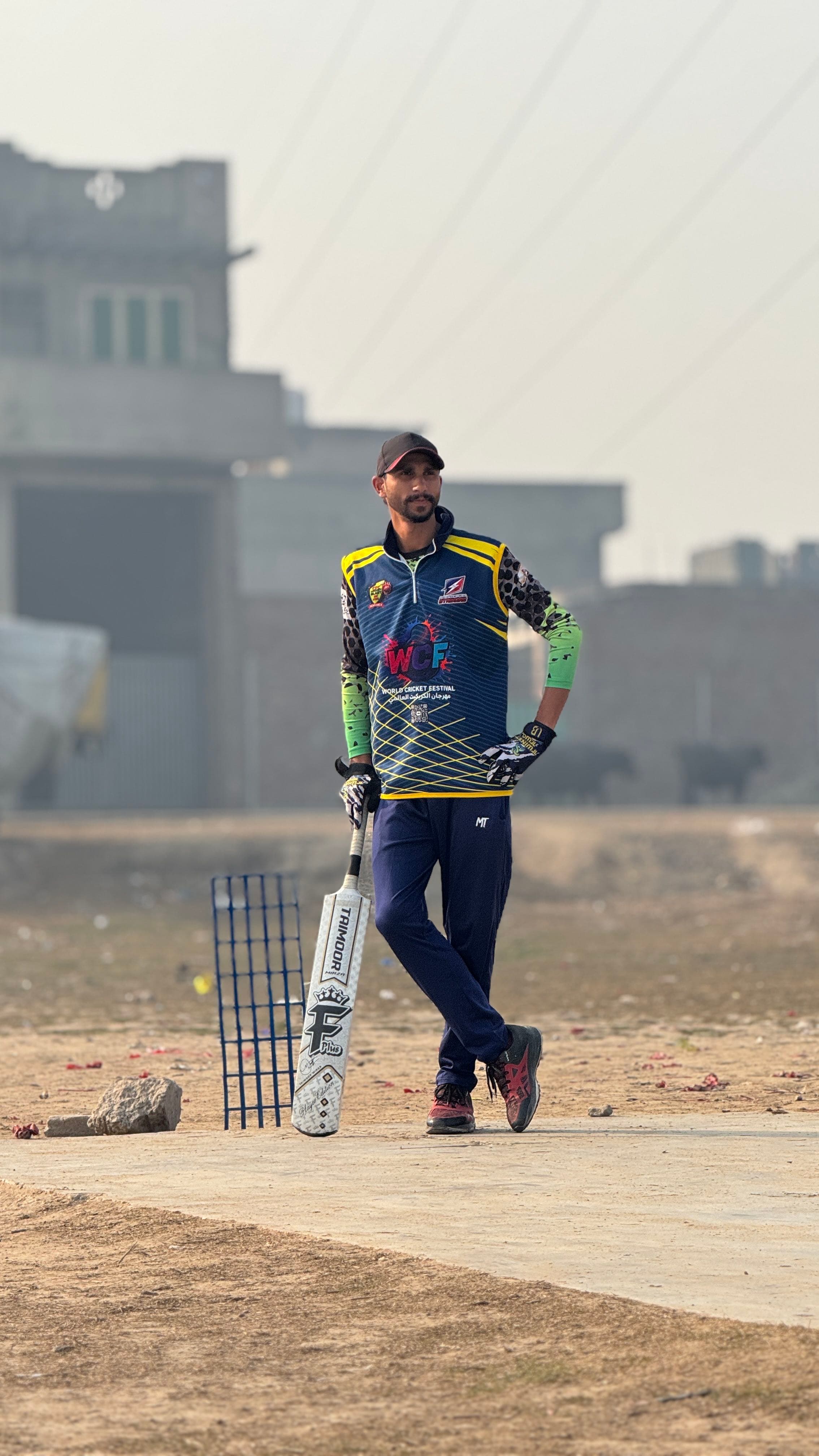 syed Hussnain Sajjad bukhari cricket player photo