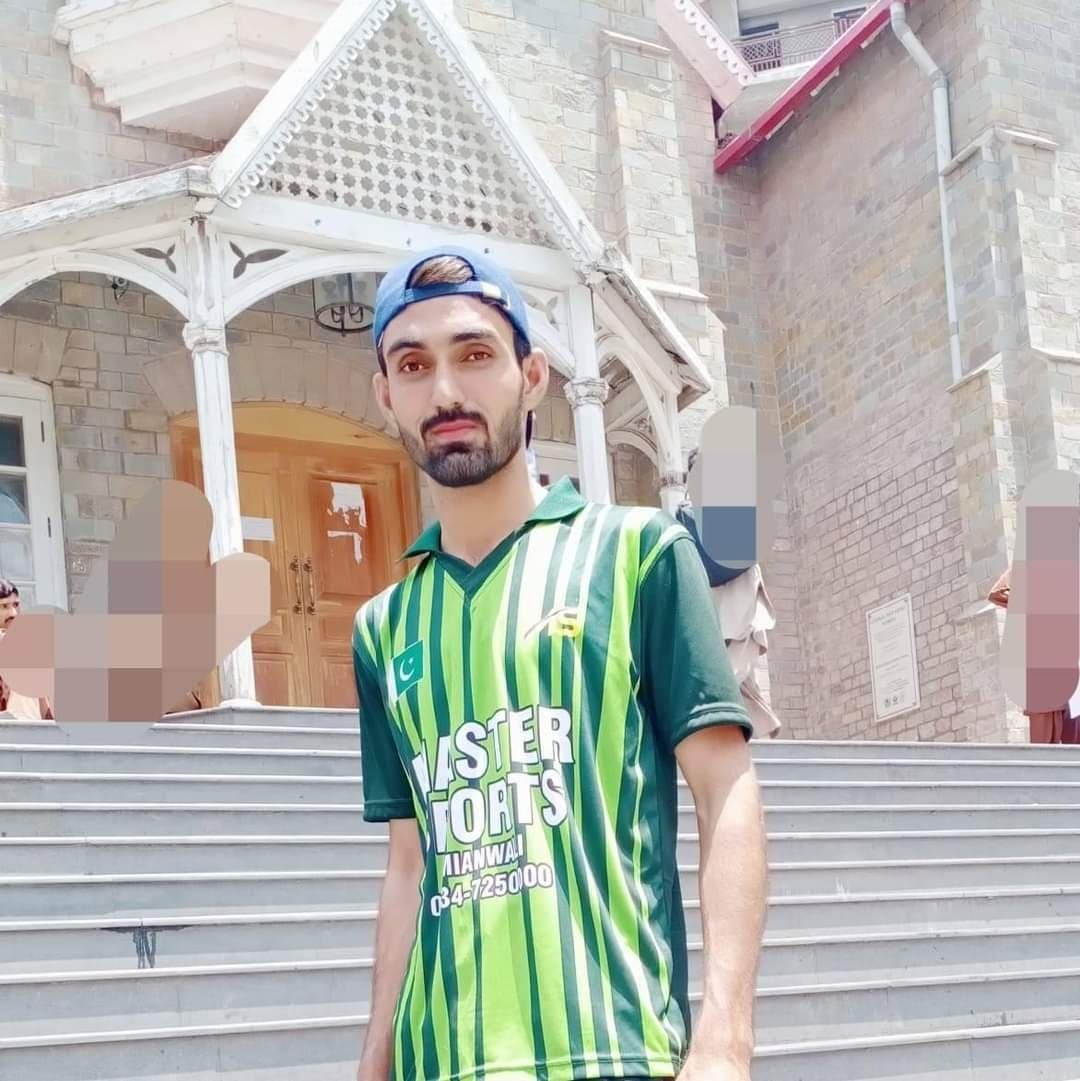 Muhammad Gulbaz Khan cricket player photo
