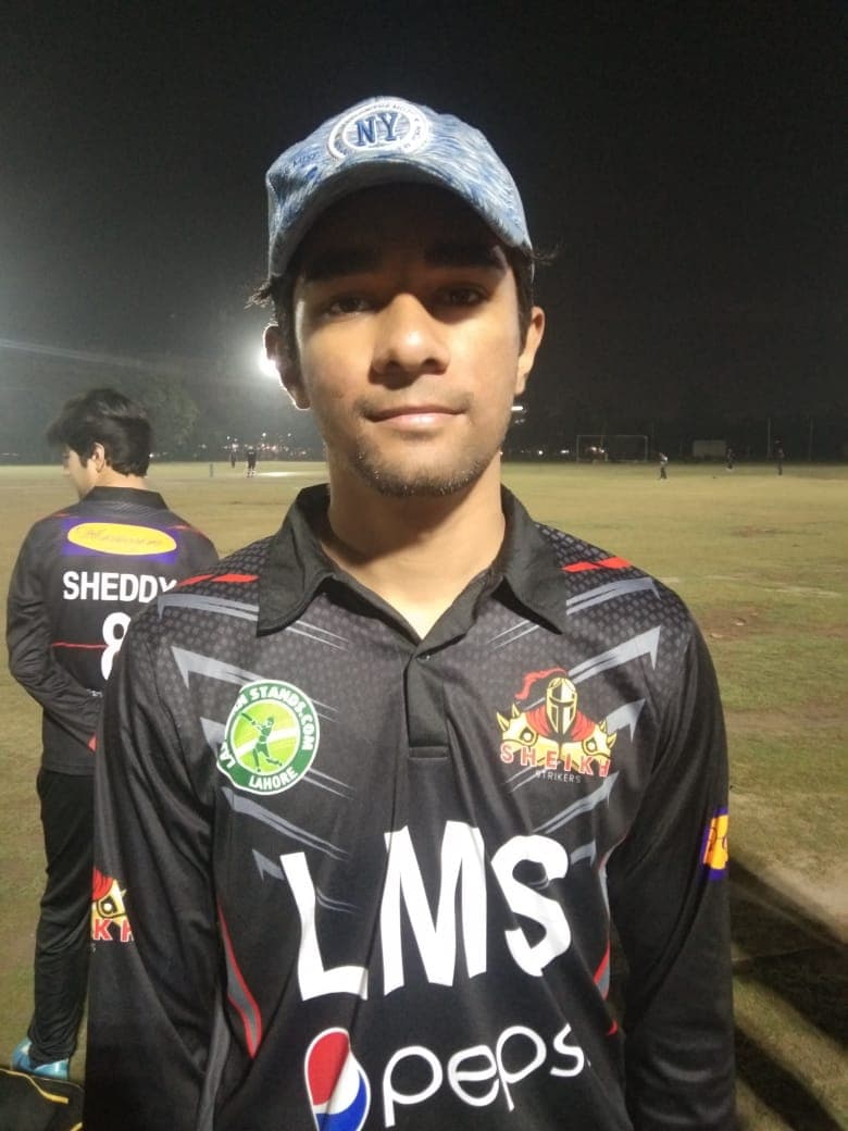 Shahroz cricket player photo