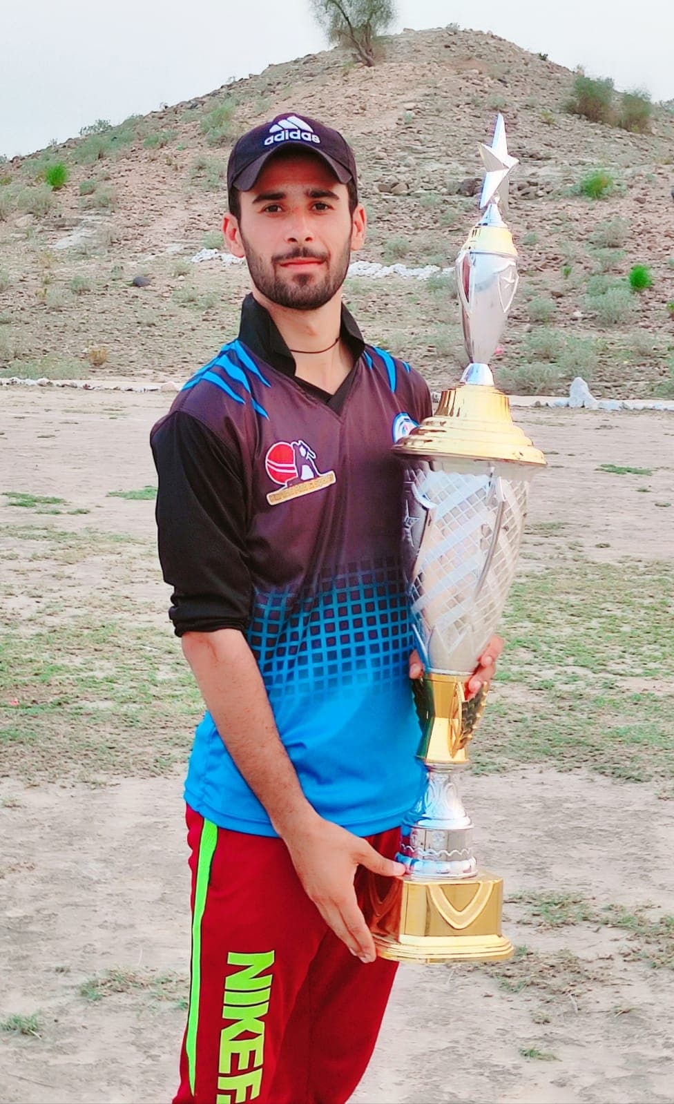 Aown Abbas cricket player photo