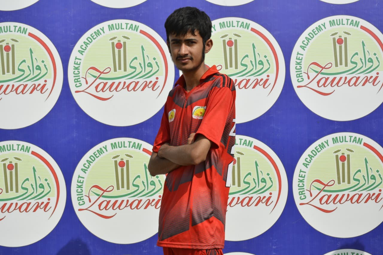 Hassan Raza cricket player profile photo
