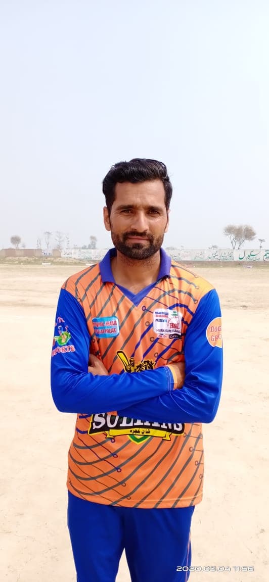 Safdar cricket player photo