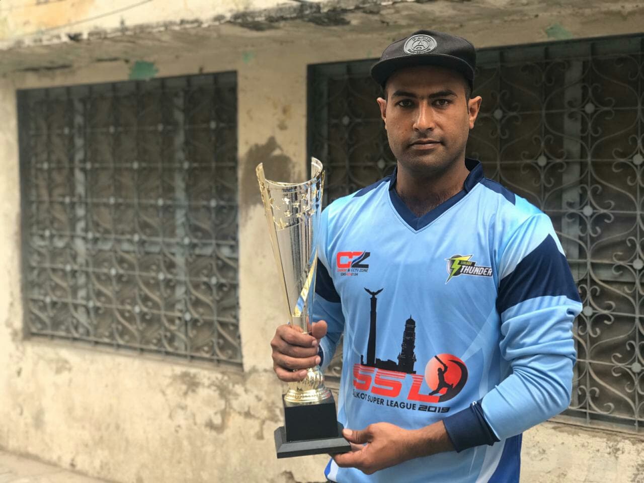 Awais Dar cricket player photo
