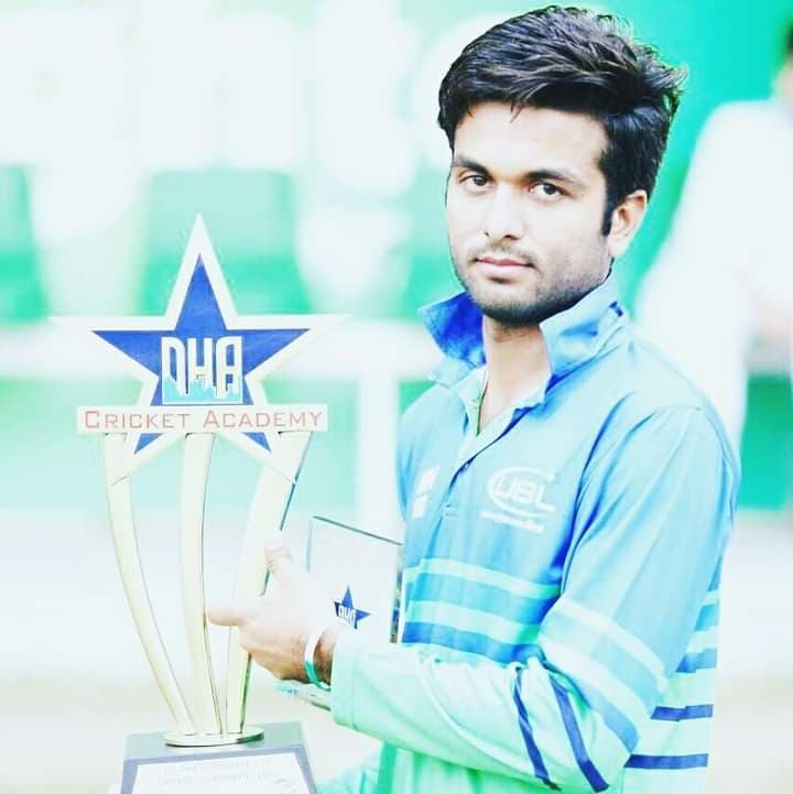 Tauqeer Bakhari cricket player photo