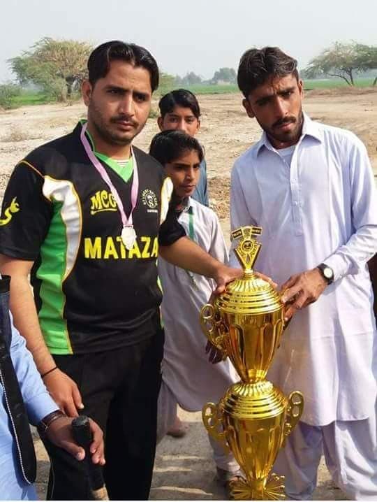 Waqar HUSSAIN cricket player photo