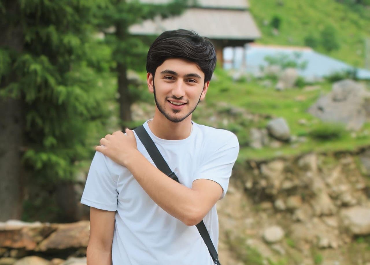 Zohaib K