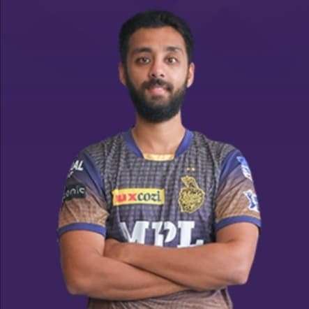 Varun Chakravarthy cricket player photo