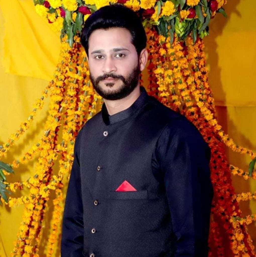 Shoaib cricket player photo
