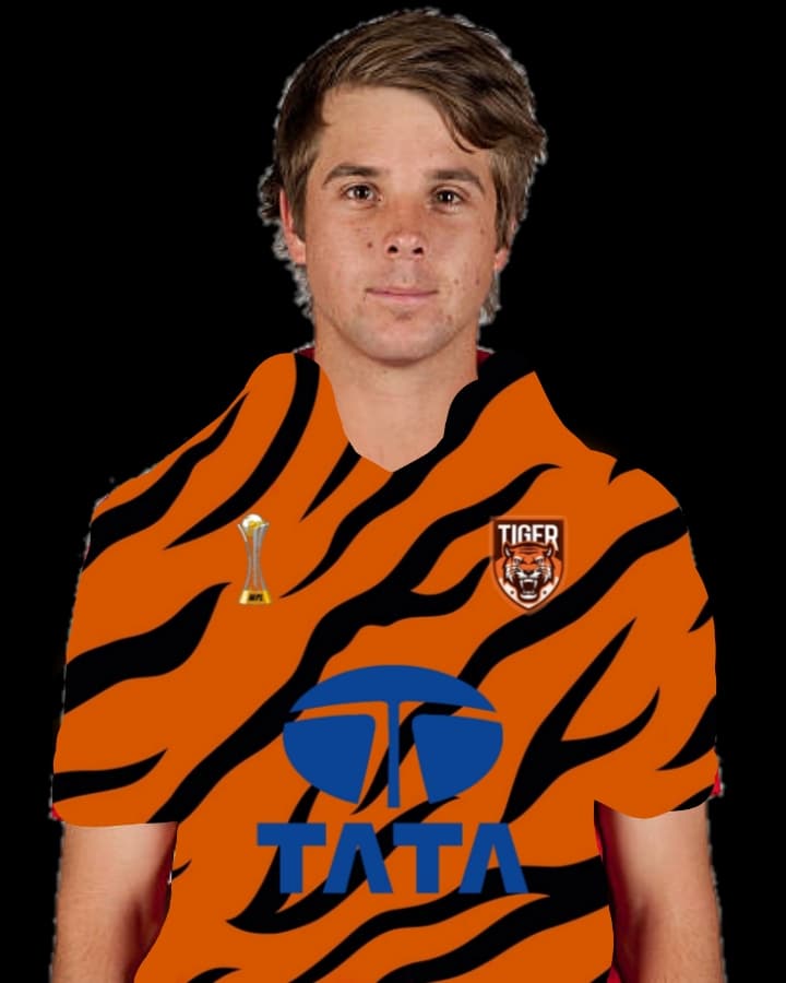 Ryan Burl
