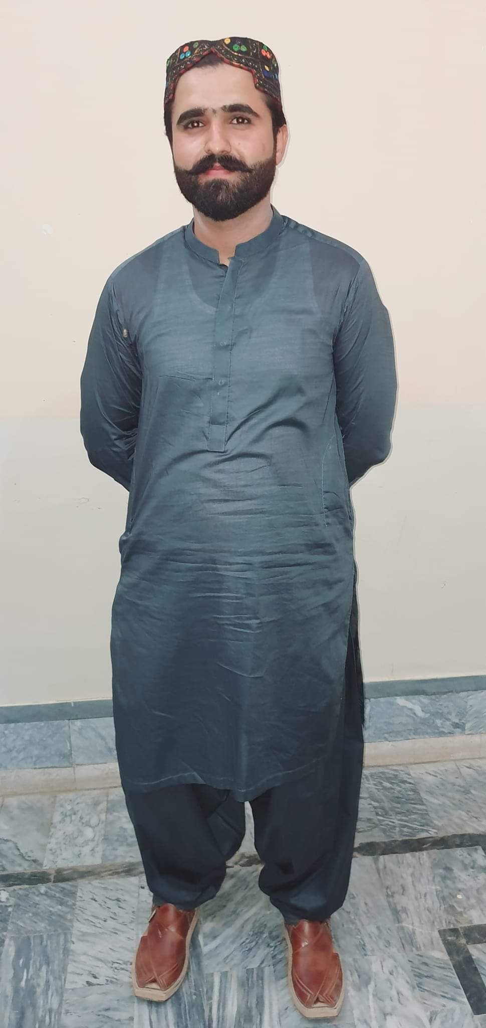 AMAR KHAN