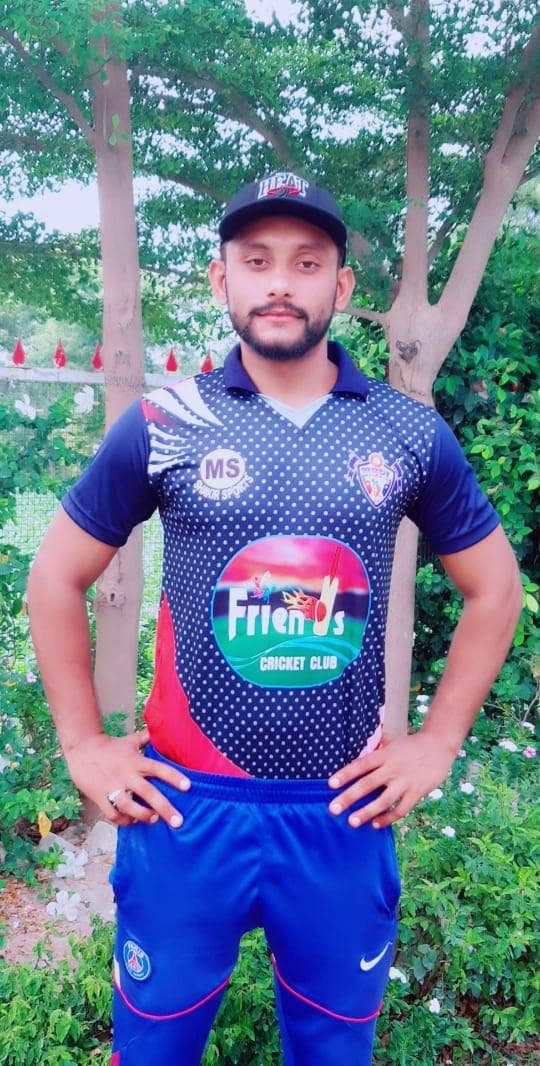 Moeen cricket player photo