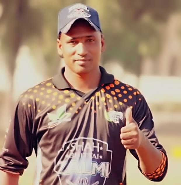 Waqar Soomro cricket player profile photo