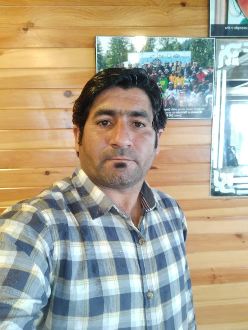 Khan cricket player photo