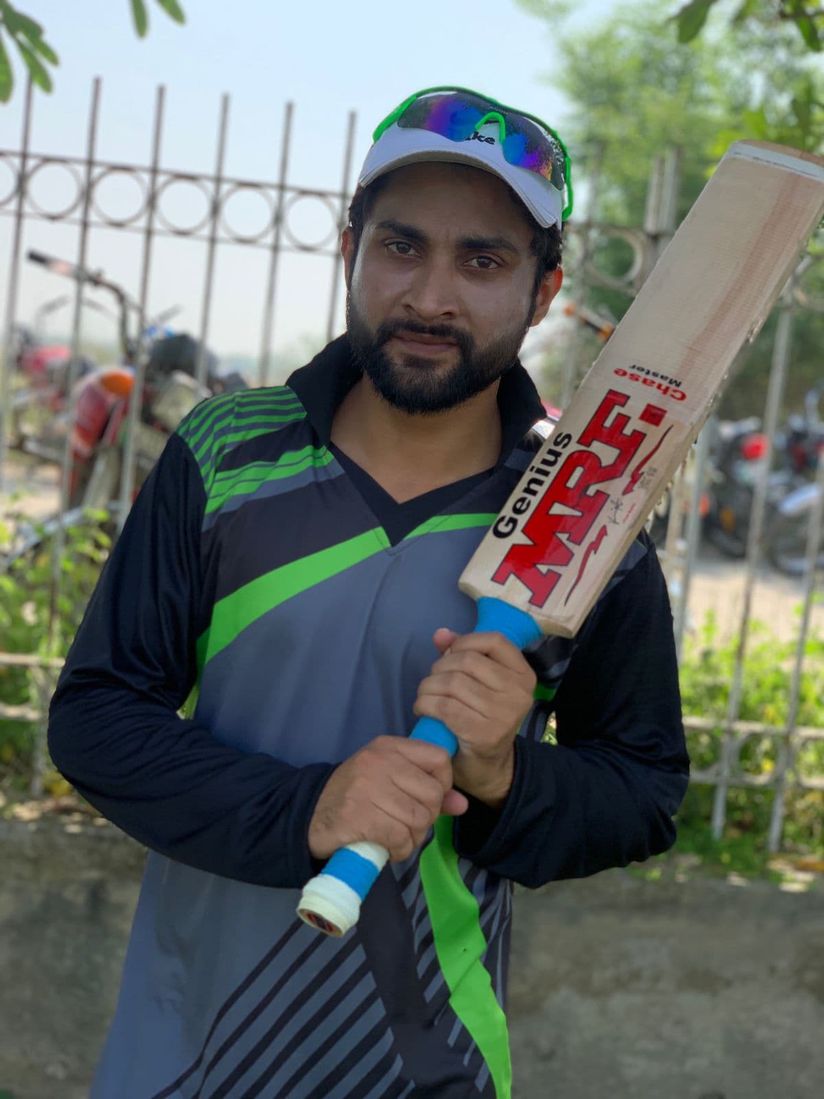 Zeeshan Mirza cricket player profile photo