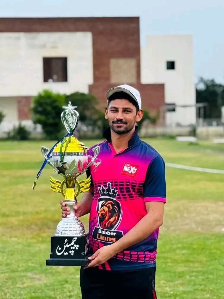 Zaryab Khan cricket player profile photo