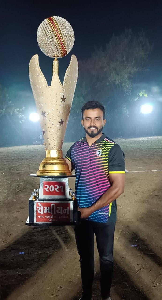 Fulat Salman cricket player photo
