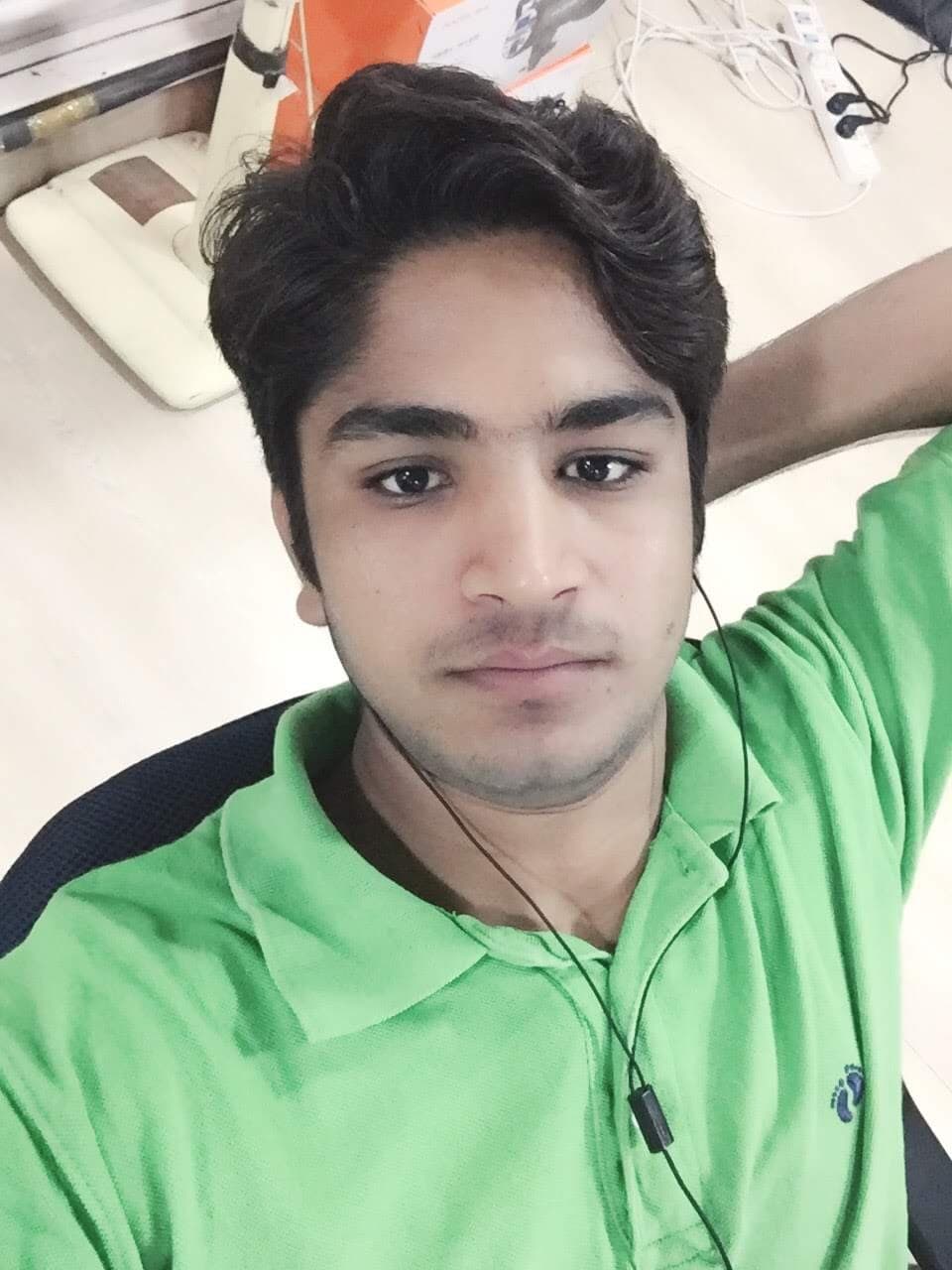 Usama cricket player photo