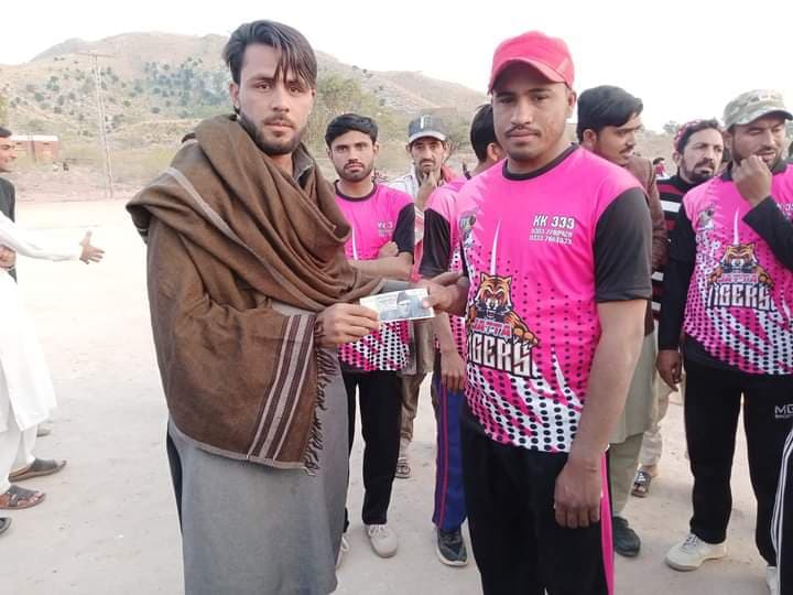 waqas Lachi cricket player profile photo