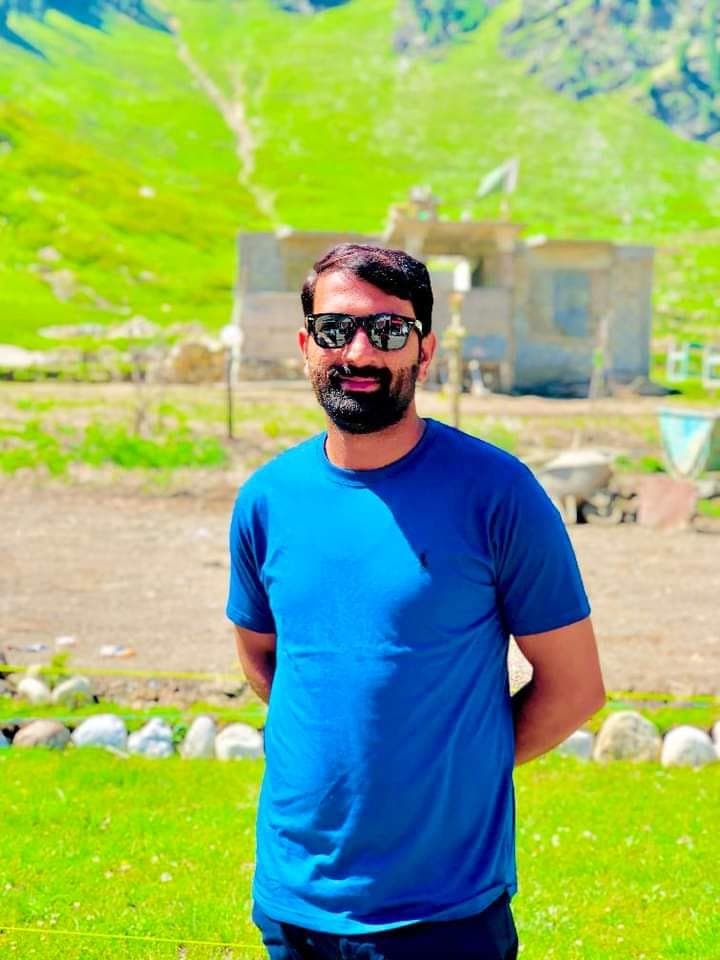 Malik Hussnain cricket player profile photo
