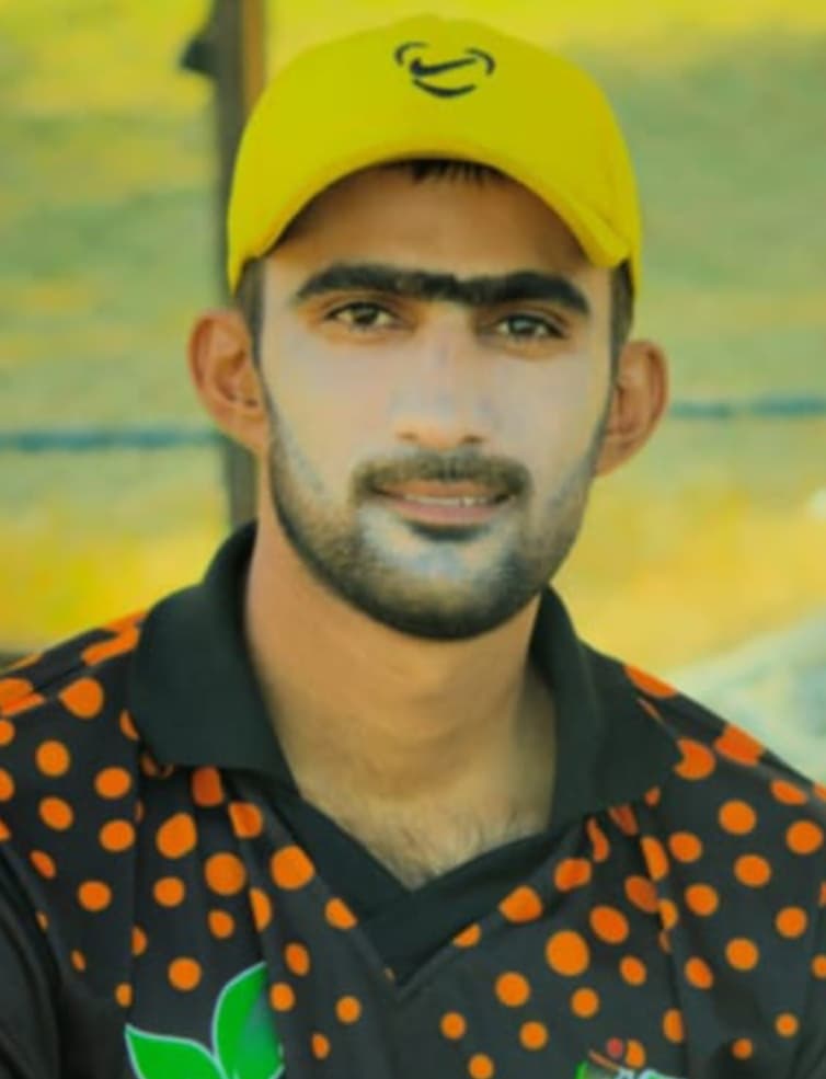 Aamir Panhwer cricket player profile photo