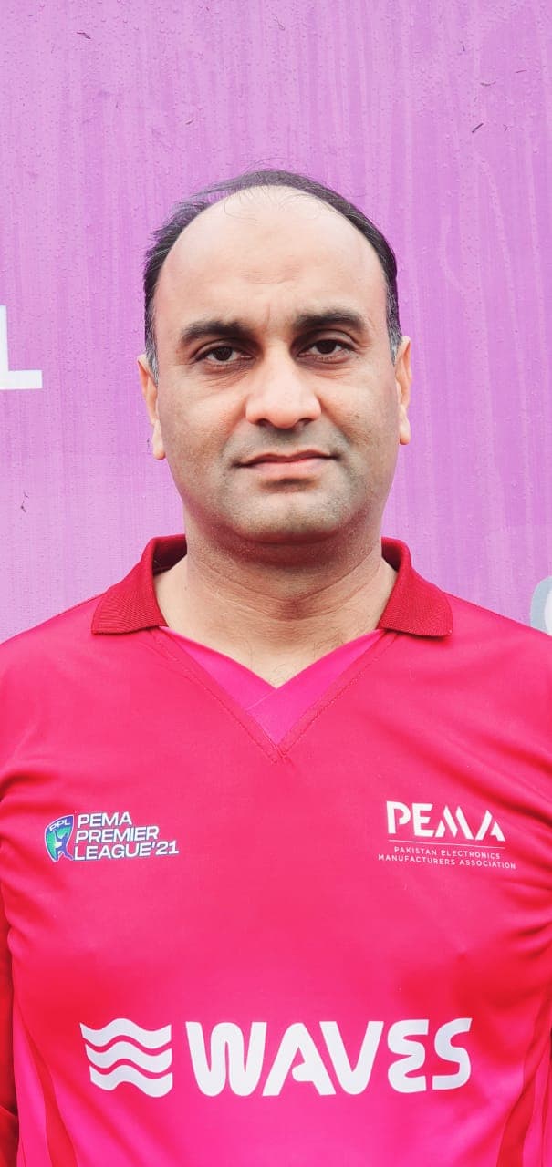 Naveed Dar