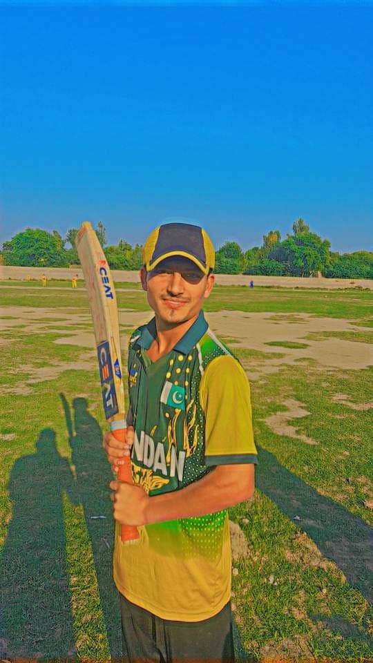 SANAN KHAN