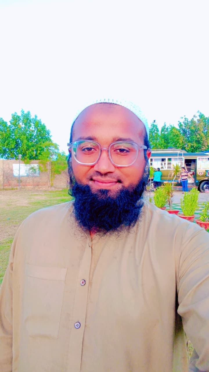 Dhinda  Tabish