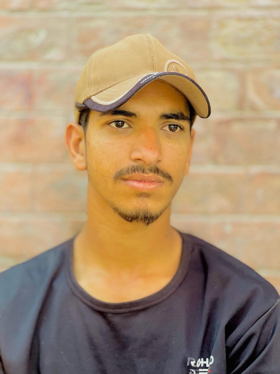 AOWN MUHAMMAD cricket player profile photo