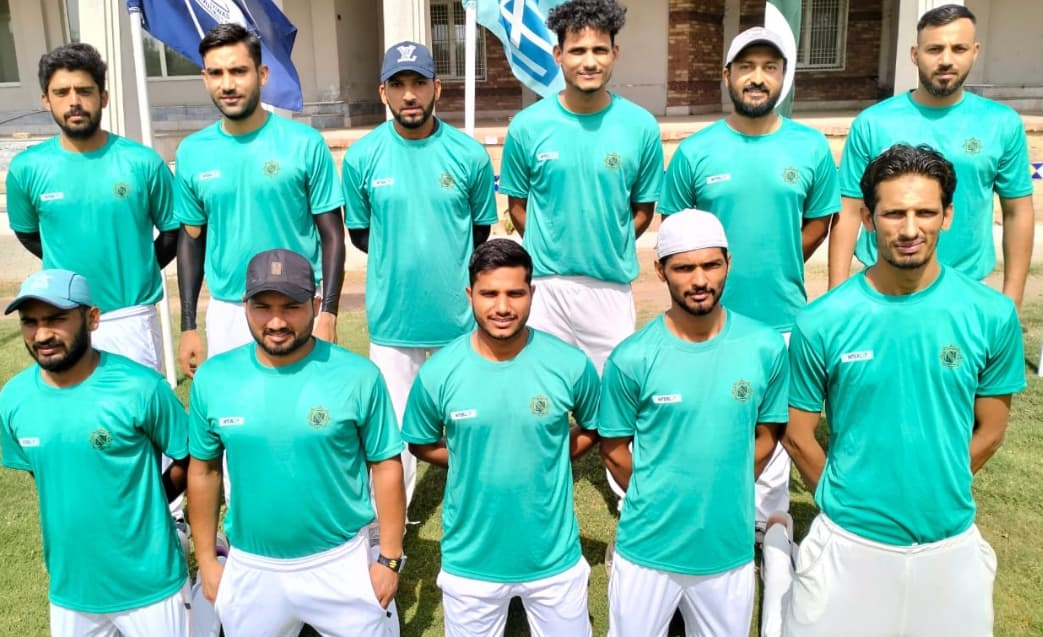 RAILWAY C C team logo