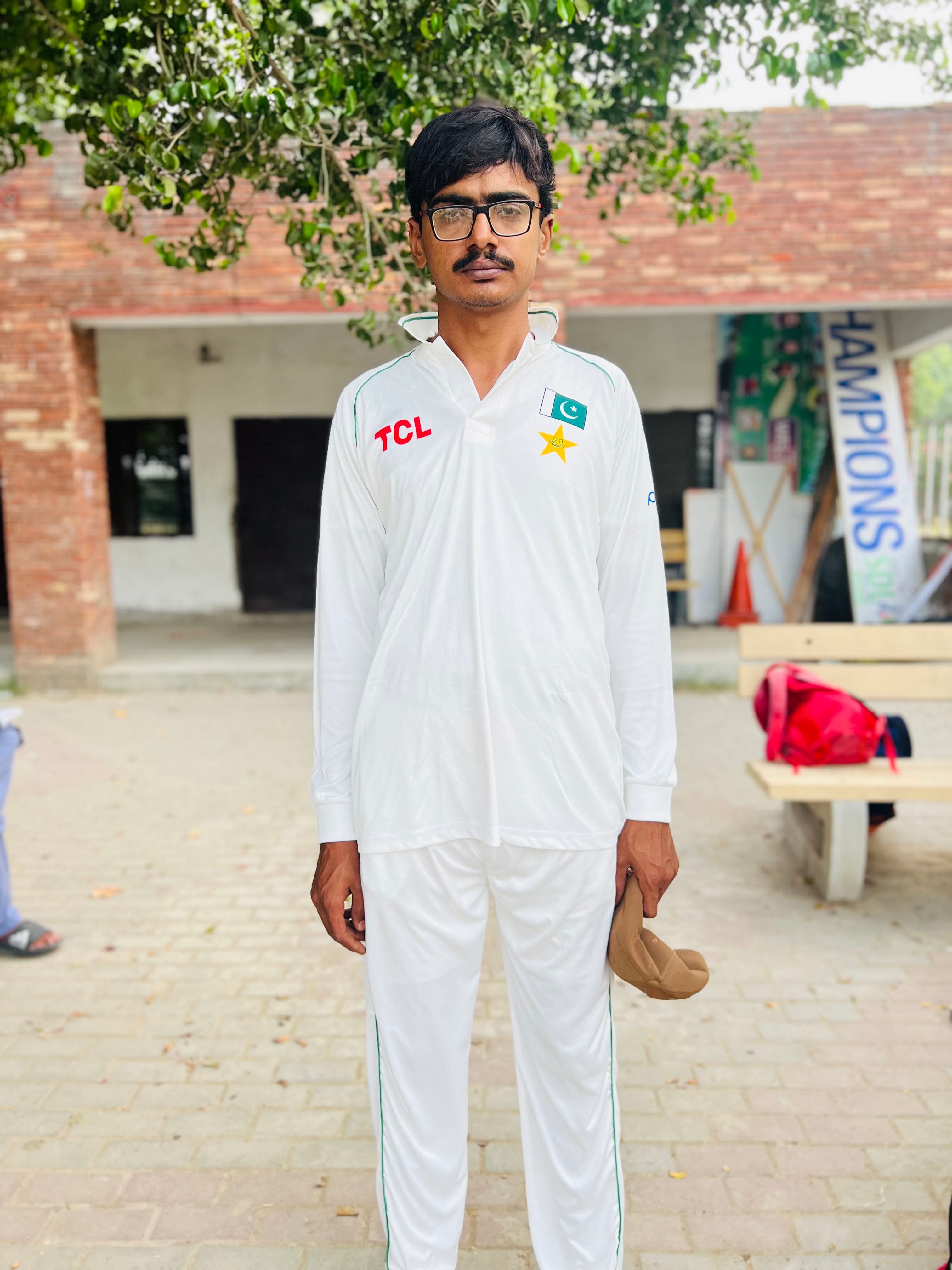 Sardar Zeeshan cricket player profile photo