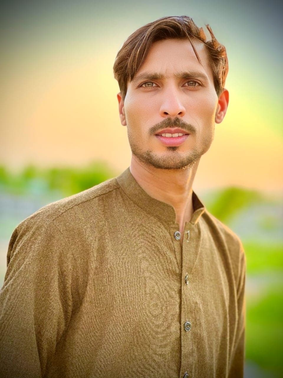 Ad Khan